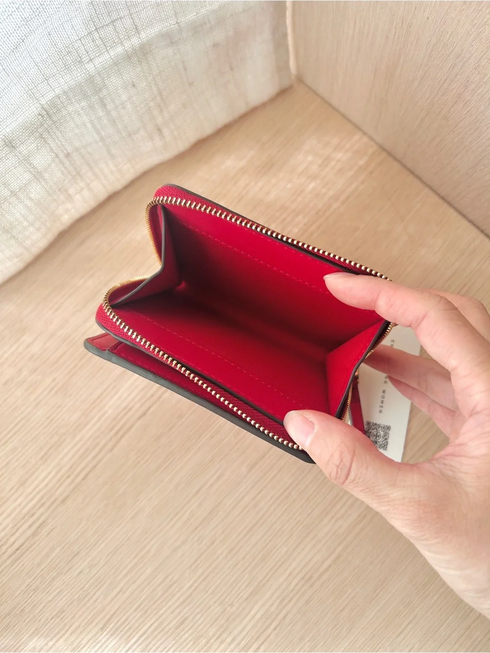 NWT💋Tory Burch Emerson Embossed Mini Wallet 175891 Red Sky gifts Coin Zip